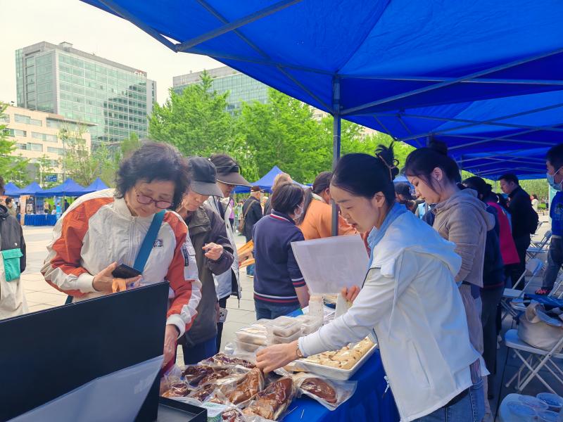 西城区金融街街道异地旅居康养大集开市(图1)